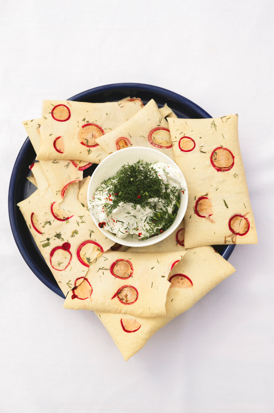 Salty crackers met radijs
